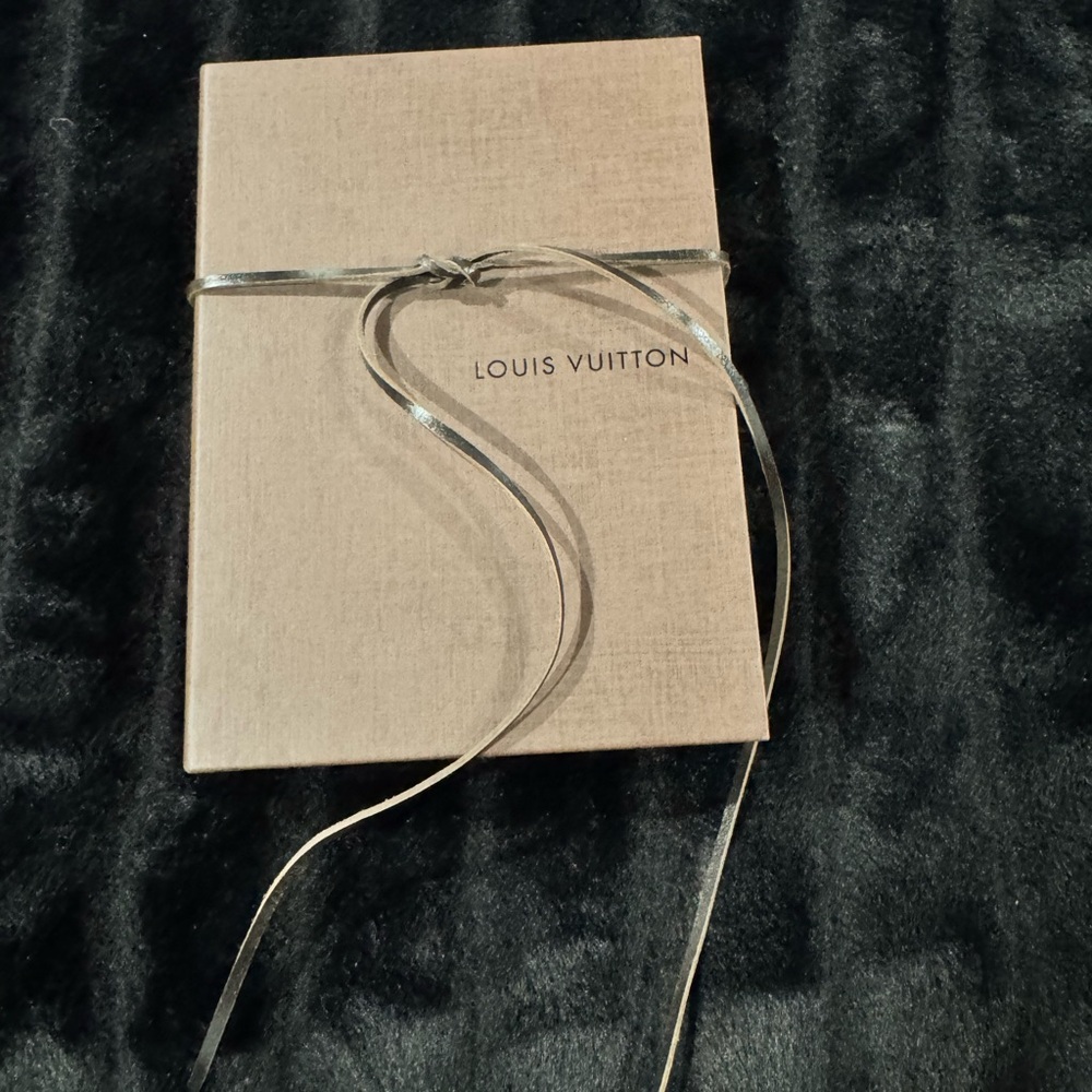 Louis Vuitton Beige Box with Silver Ribbon